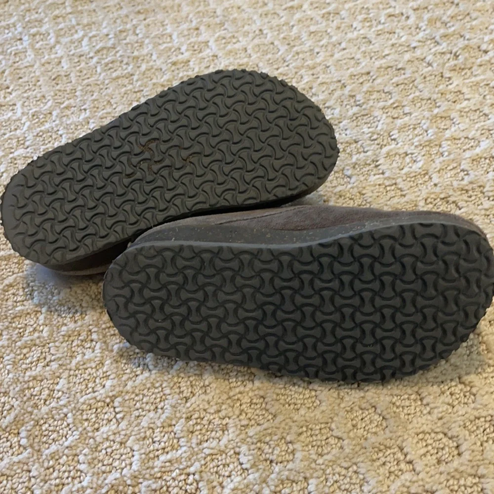 L.L. Bean Kids Gray Shearling-Lined Suede Clog Slippers